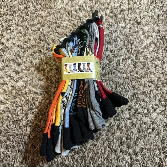 Avatar The Last Airbender 6 Pair CREW SOCKS Men Size 6-12 NEW - Picture 3 of 6